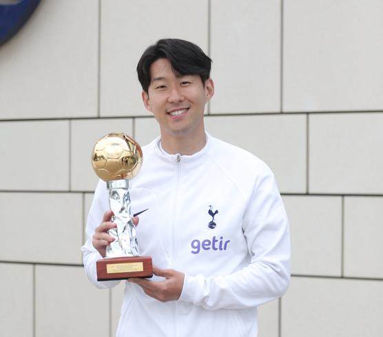 赛事直播-【2023亚洲金球奖】孙兴慜夺魁 金玟哉C罗分列二三