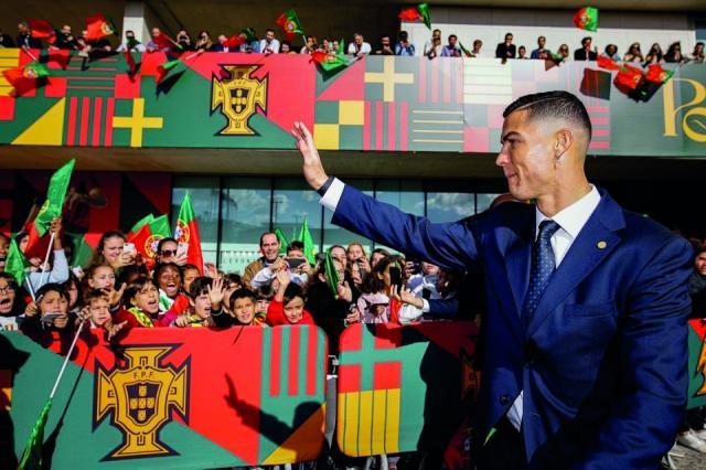 体育平台-人生最差一年 葡国杂志盘点2022年C罗7件不顺心事