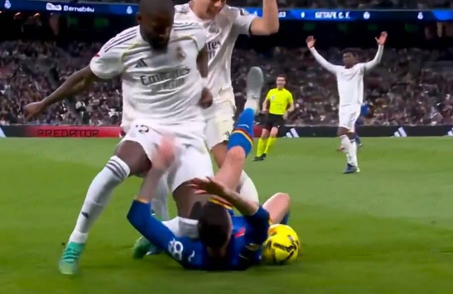 体育平台-世体列吕迪格“罪行”：踢佩德里后脑勺、脚踩斯凯利等